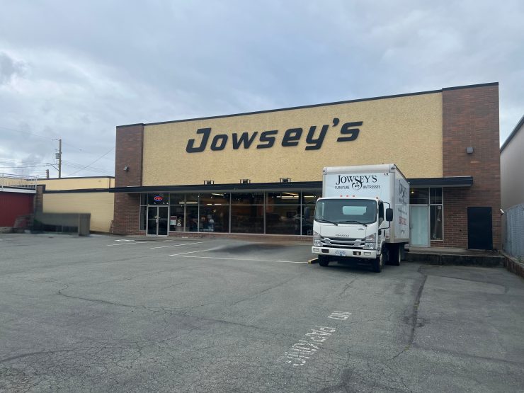 Storefront of Jowseys